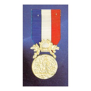 COURAGE ET DEVOUEMENT-CLASSE VERMEIL-ORDONNANCE-BRONZE DORE